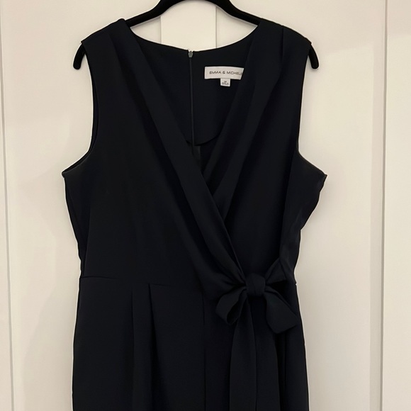 Navy Jumpsuit Sleeveless with pockets - Picture 1 of 7